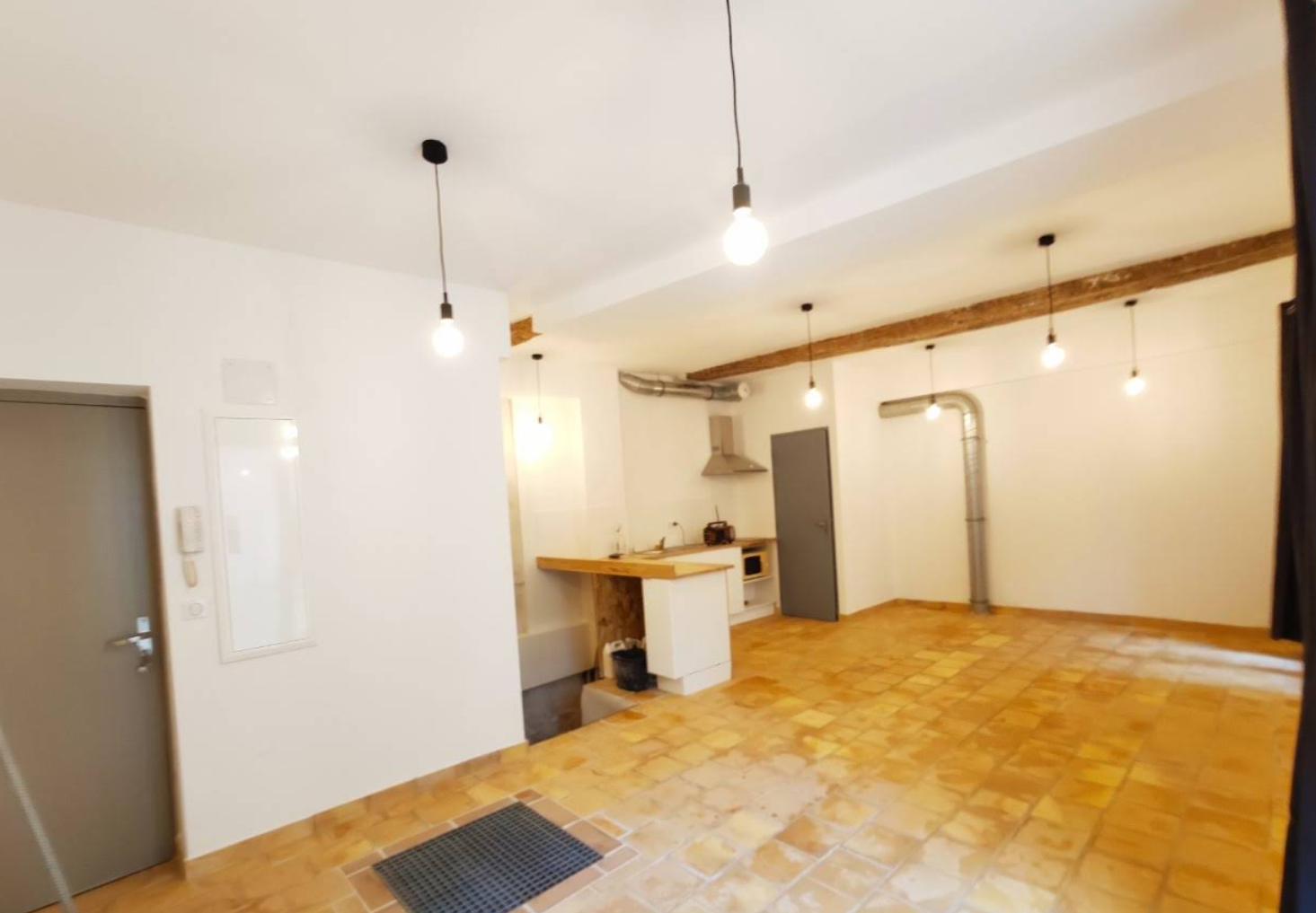 Éclairage et tableau électrique d'un loft rénové